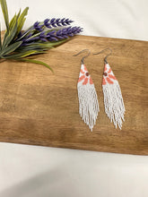 Load image into Gallery viewer, Peach Daisy Beaded Fringe Earrings